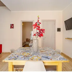 https://arte-in-villa-casa-vacanza.sicilyhotelsitaly.net
